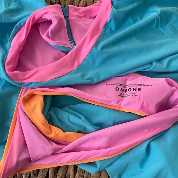 One one swimwear ophelia one piece cockatoo - Picture 8 of 11